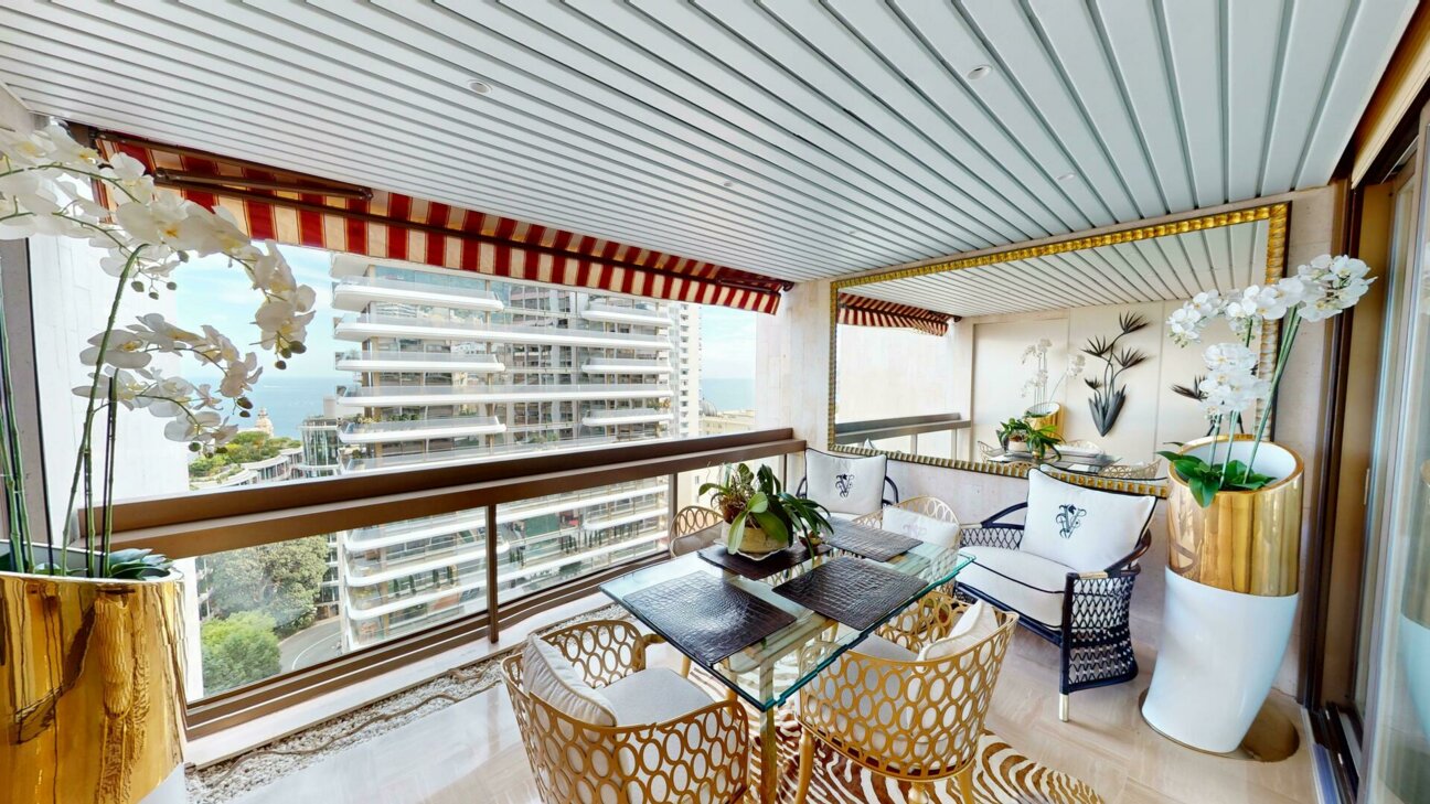 Park Palace – Elegant 2-room apartment with sea & Casino view, Carré d’Or - 1/11