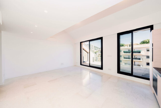 CONDAMINE – DERNIER ÉTAGE 3/4 PIÈCES – ENTIÈREMENT RÉNOVÉ - 2/21