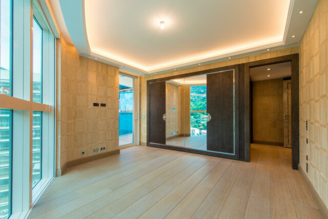 TOUR ODÉON – 5 ROOM APARTMENT ON A HIGH FLOOR FOR SALE - 5/12