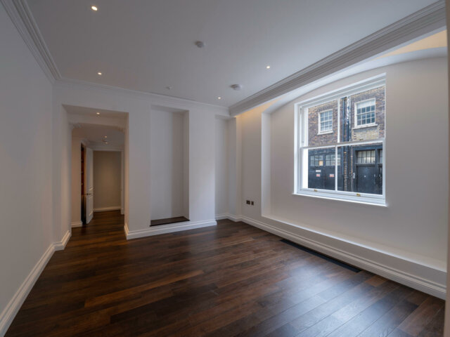 Exclusivité : 6 Charles Street, Mayfair – Maison 3 Chambres avec Garage - 2/8