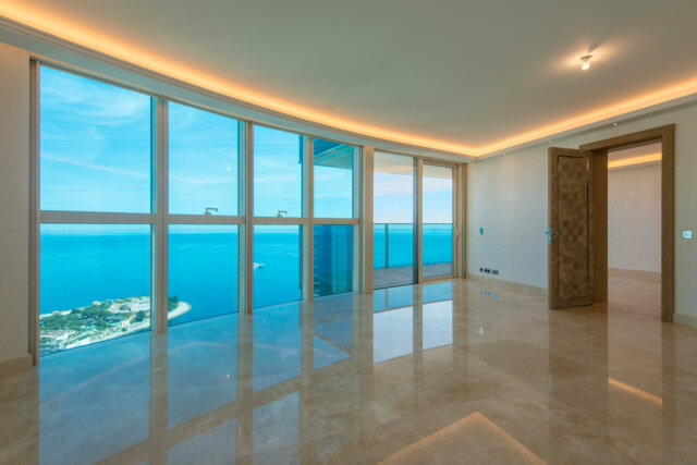 TOUR ODÉON – 5 ROOM APARTMENT ON A HIGH FLOOR FOR SALE - 3/12