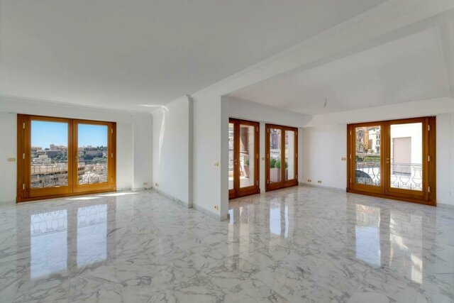 Villa Hermosa: Elegant 3 Room Apartment in Carrè d'Or - 2/7