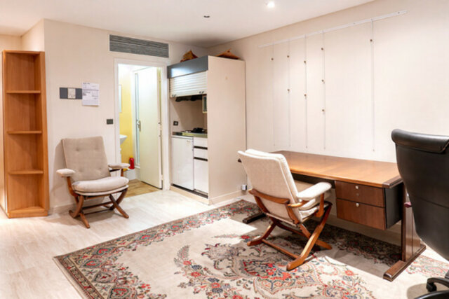 LE MONTAIGNE HALL BUREAU - STUDIO / OFFICE FOR SALE