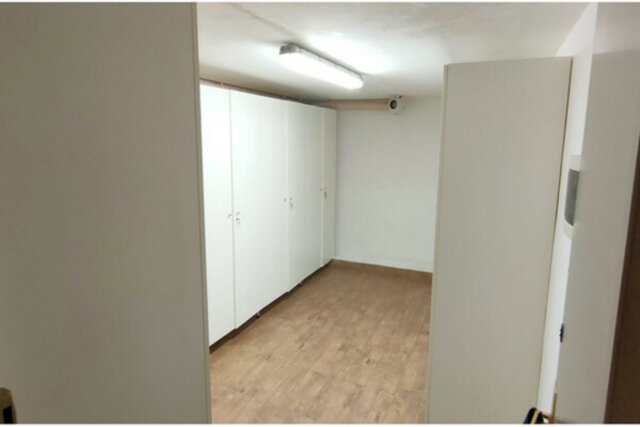 Villa de Rome: cave à la location